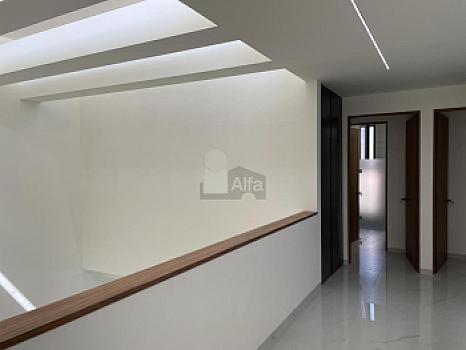 New house for sale in Lomas del Campanario Norte, 4 bedrooms, one on the Ground Floor