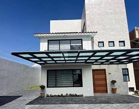 Casa, residencia de lujo desde 327 m² de construcción en zona de alta plusvalía de Metepec