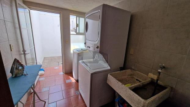 Residencia de Lujo en Residencial Zamarrero, Zinacantepec | 604 m² de Terreno | Lago, Seguridad 24/7