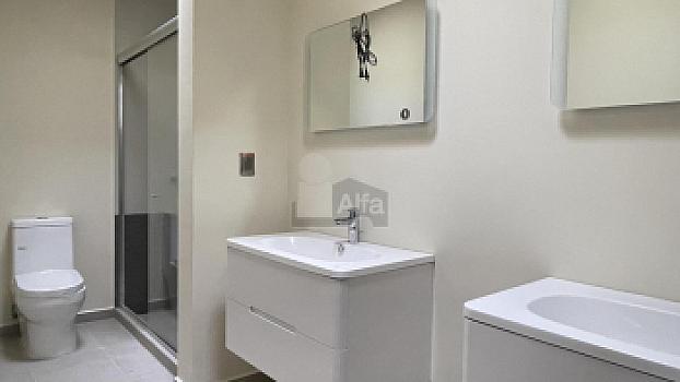 Casa en venta con amplio sótano y 4 recámaras en Lomas de Juriquilla