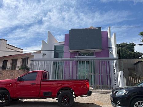 Casa en Renta para Oficinas o Negocio en Jardines del Moral, LEON, GTO. sobre Av León e Insurgentes