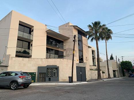 Departamento EN VENTA en colonia Jardín, a una cuadra de Av. Carranza