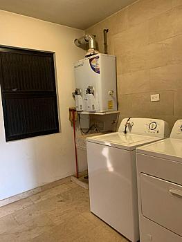 Departamento EN VENTA en colonia Jardín, a una cuadra de Av. Carranza