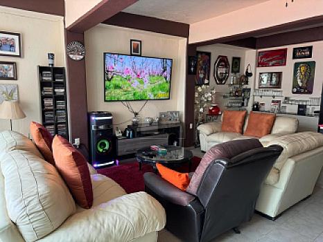VENTA CASA VERTICAL COL. GUERRERO, CERCANA METRO GARIBALDI