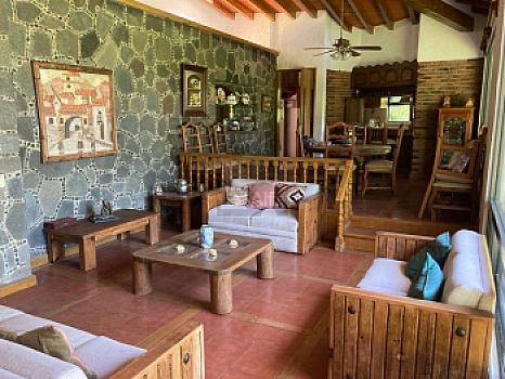 Casa sola en sale en Los Limoneros, Cuernavaca, Morelos