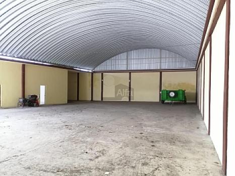 Bodega con casa habitación en la Col. Petrolera. Córdoba