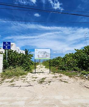 TownHouse de 3 recamaras, Rooftop, Piscina, a metros de la playa San Benito.