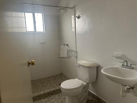 Casa en condominio en rent en Real del Cid, Tecámac, México