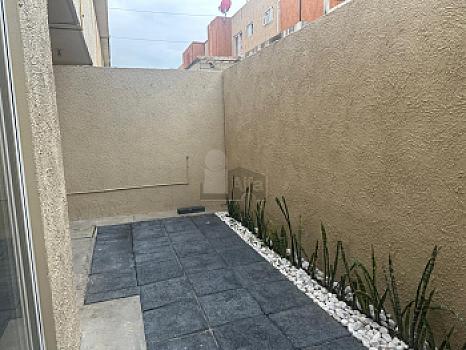 Casa en condominio en rent en Real del Cid, Tecámac, México