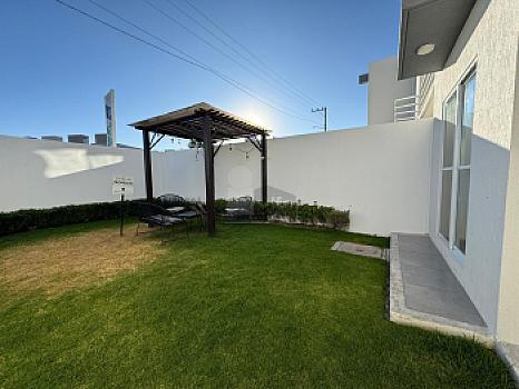 Casa nueva con casa club en Zinacantepec