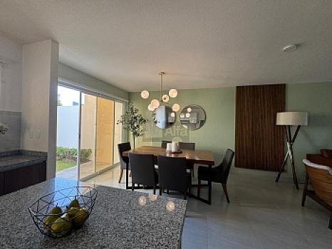 Casa amplia en venta en Zinacantepec con jardín
