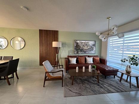 Casa amplia en venta en Zinacantepec con jardín