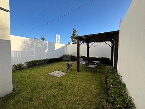 Casa amplia en venta en Zinacantepec con jardín