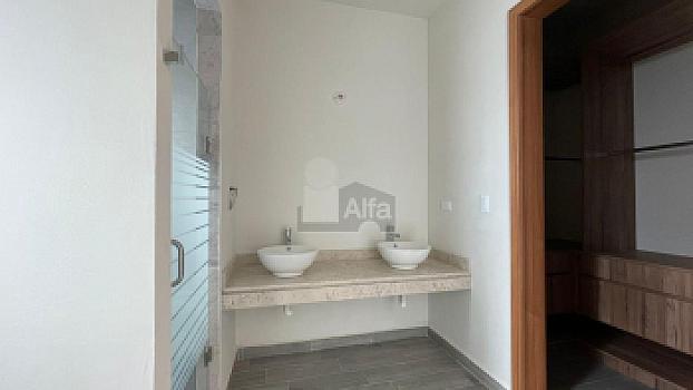 Casa en venta ubicada en Fracc. Residencial al norte de saltillo