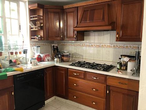 Venta de casa en Toluca, ubicada en colonia Santa Maria de las Rosas