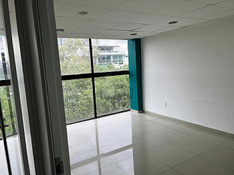 Oficina en renta CDMX Piso 6 Av.Benjamin Franklin Escandon II