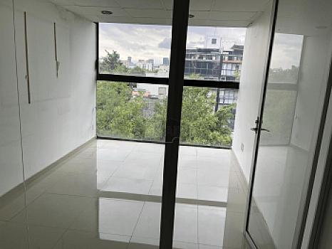 Oficina en renta CDMX Piso 6 Av.Benjamin Franklin Escandon II