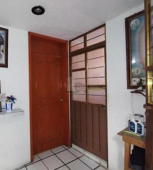 VENTA CASA CANAL RIO CHURUBUSCO, CUCHILLA RAMOS MILLAN SOLO RECS. PROPIOS POR UNIDADES RENTABLES.