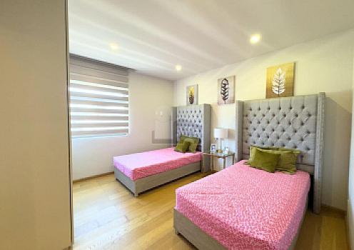 Residencia en privada junto a Club de Golf Los Encinos