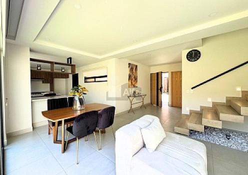 Residencia en privada junto a Club de Golf Los Encinos