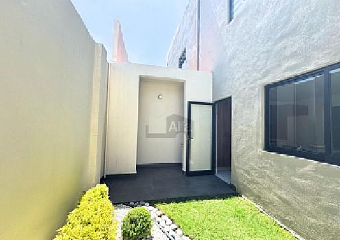 Residencia en privada junto a Club de Golf Los Encinos