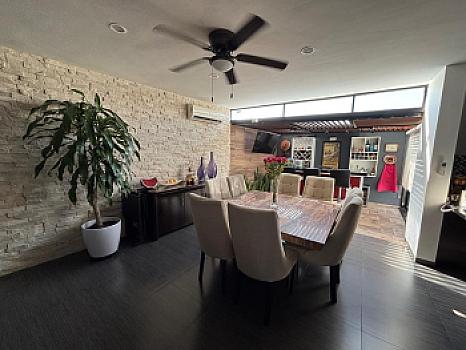 Casa Equipada en Venta en Exclusivo Residencial Punta Tiburón