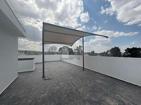 Casa familiar en residencial con pádel en Calimaya