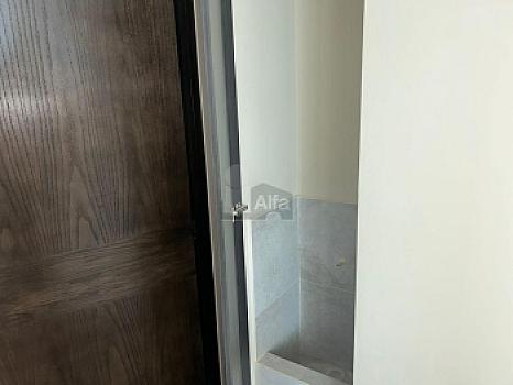 Oficina en venta o renta en Col. República, Plaza Distrito V Saltillo, Coahuila