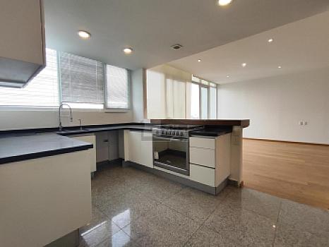 Departamento en venta en Bosque Real, Huixquilucan, México.