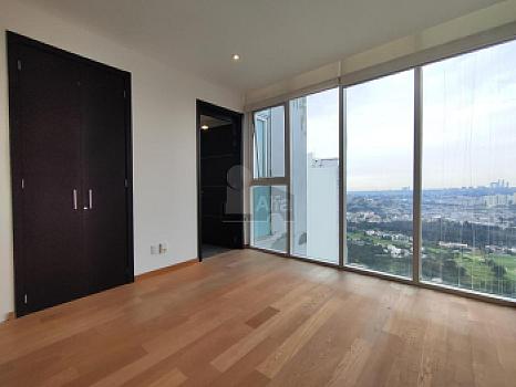 Departamento en venta en Bosque Real, Huixquilucan, México.