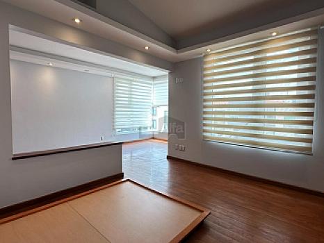 Casa de 3 recámaras, en venta en la Col. La Providencia, Metepec, Cerca de La Plaza Town Square.