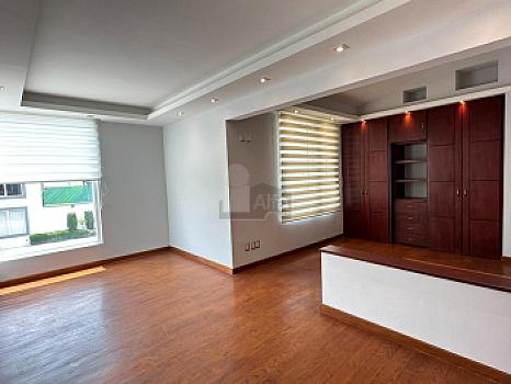 Casa de 3 recámaras, en venta en la Col. La Providencia, Metepec, Cerca de La Plaza Town Square.