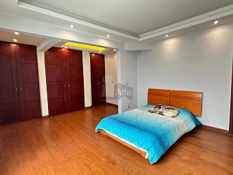 Casa de 3 recámaras, en venta en la Col. La Providencia, Metepec, Cerca de La Plaza Town Square.