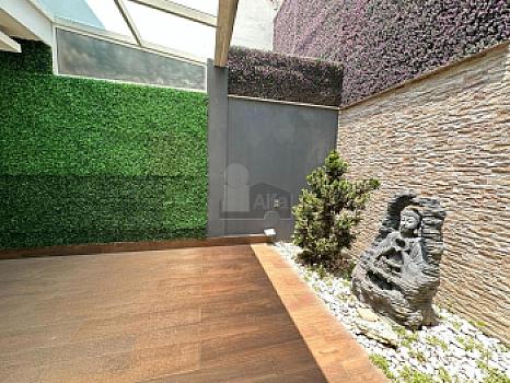 Casa de 3 recámaras, en venta en la Col. La Providencia, Metepec, Cerca de La Plaza Town Square.