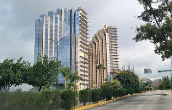 Oficinas en venta en LEVEL León, zona Campestre, desde $1.9 millones
