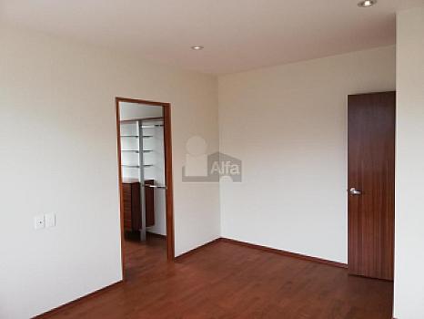 Se vende excelente departamento de 2 recámaras y cuarto de servicio en Infiniti Santa Fe