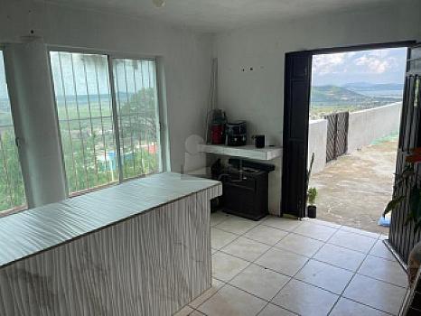 Casa para terminar o remodelar en el Fraccionamiento Pedregal de San Miguel, Tlajomulco de Zúñiga.