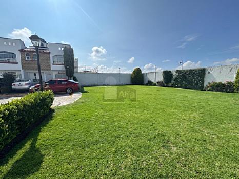 Casa en Venta con Amenidades en San Mateo Atenco, Estado de México.