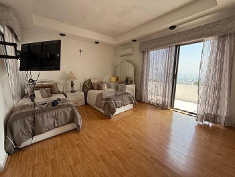 Casa sola en sale en Colonial La Sierra, San Pedro Garza García, Nuevo León
