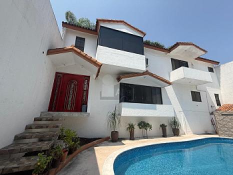 Casa sola en sale en Colonial La Sierra, San Pedro Garza García, Nuevo León