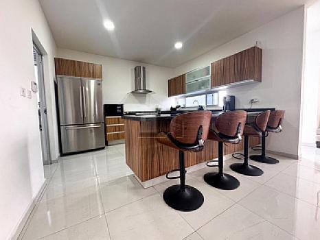 HERMOSA CASA EN VENTA EN JURIQUILLA