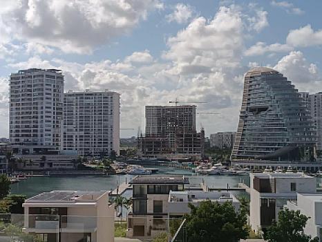 PH for Sale with 4 Beds and 5.5 Baths Marina Puerto Cancun