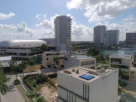 PH for Sale with 4 Beds and 5.5 Baths Marina Puerto Cancun