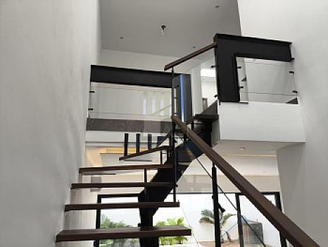 CASA DISPONIBLE PARA VENTA O RENTA
