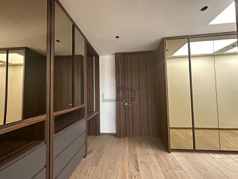 Residencia con alberca en Bosques de las Lomas