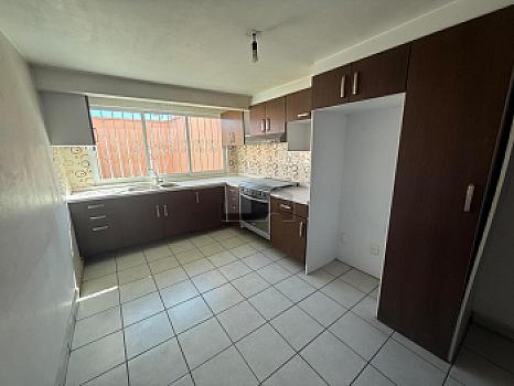 Casa sola en sale en Bosques de Colón, Toluca de Lerdo, México
