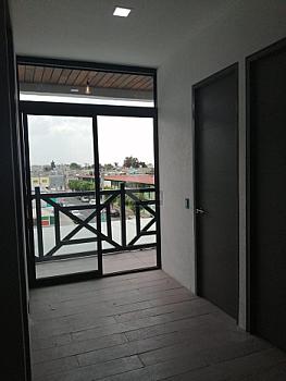 Se vende casa con restaurante de mariscos y departamento en Col. Faja de Oro, Gustavo A. Madero