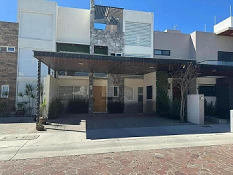 Casa sola en sale en Cañadas del Lago, El Pueblito, Querétaro
