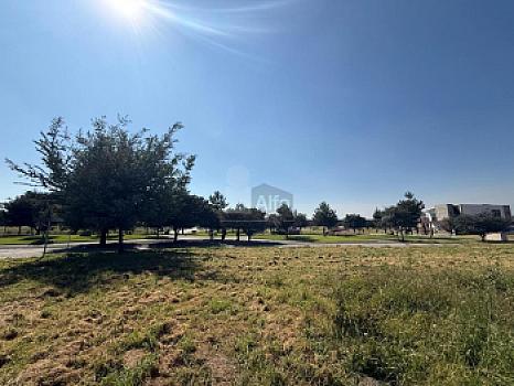 Terreno en Venta en Esquina con doble frente Condado del Valle BELARDIA, Metepec Estado de México