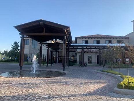 Terreno en Venta en Esquina con doble frente Condado del Valle BELARDIA, Metepec Estado de México